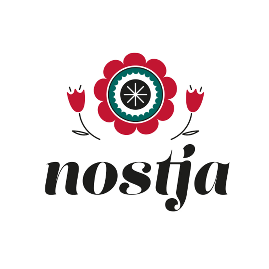 Logo cu flori roșii și textul „nostja” dedesubt.