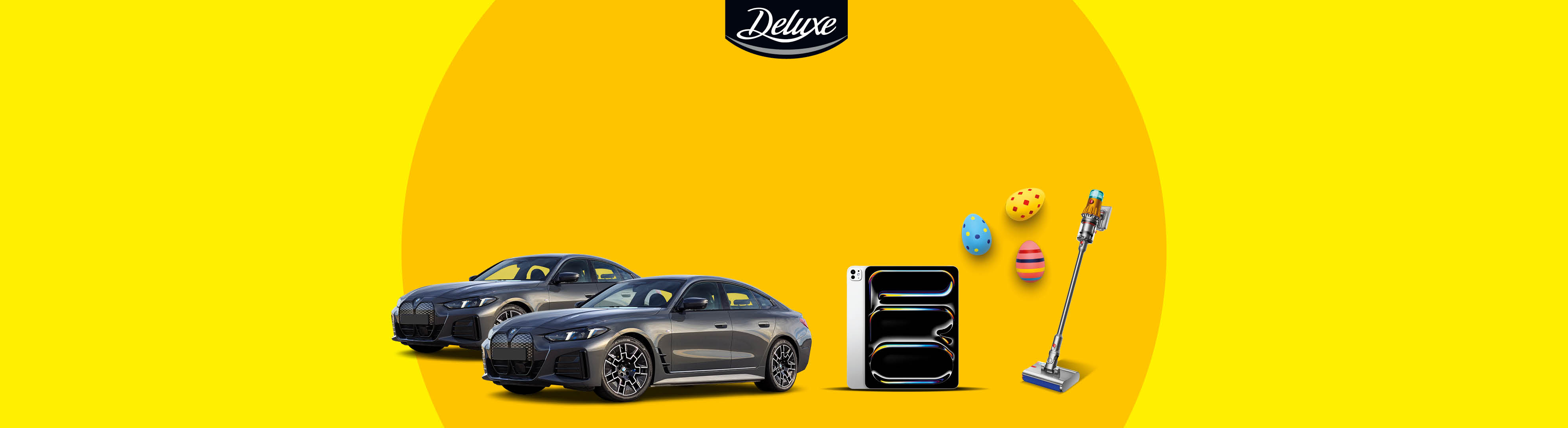 Două mașini, o tabletă, ouă de Paște și un aspirator pe un fundal galben cu logo-ul 'Deluxe'.